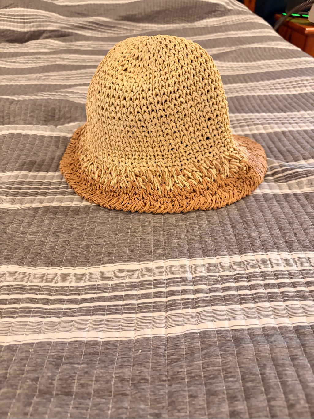 Nwt Designer Eugenia Kim Two-Tone Raffia Bucket Hat - Natural & Tan